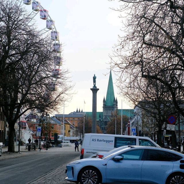挪威的教育城市Trondheim，最後的極光