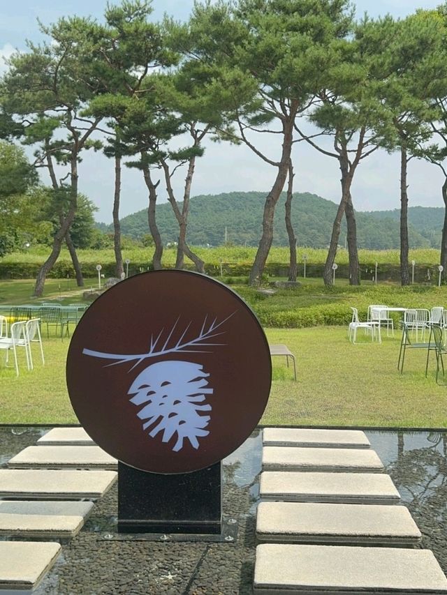 전통미를 가진 감성카페 폼드팡❤️