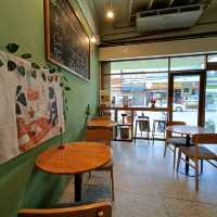Neighbour's frozen yogurt Buriram 