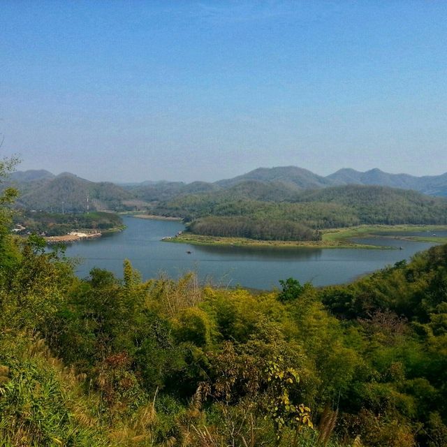กิจกรรมล่องแพที่ห้วยกระทิง