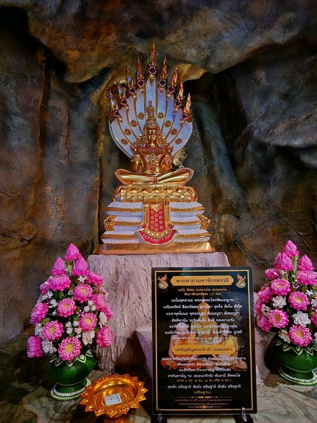 วังบาดาล วัดเขาลังพัฒนา ลพบุรี 