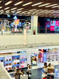 🇸🇬 Shopping at IMM, Singapore: A Traveler’s Paradise for Deals and Variety