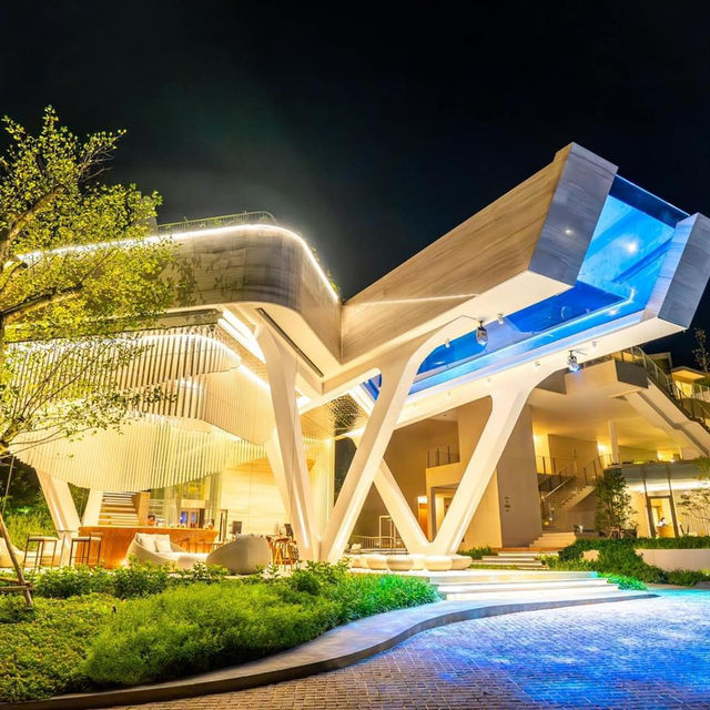 ที่พักเขาใหญ่ สระว่ายน้ำสวยจึ้ง