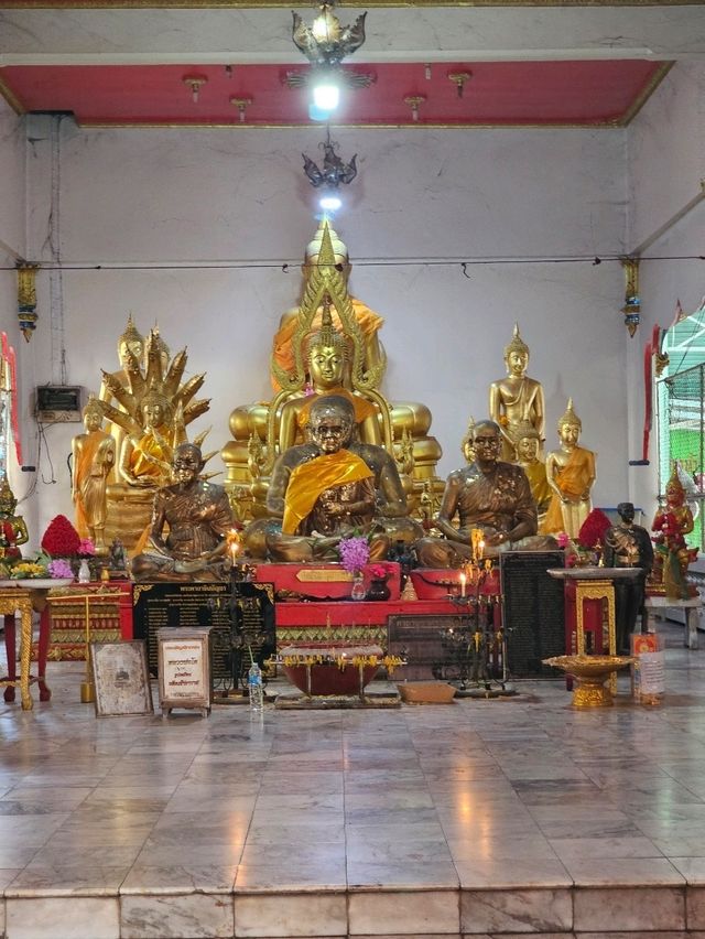 วัดบัวขวัญ พระอารามหลวง นนทบุรี 