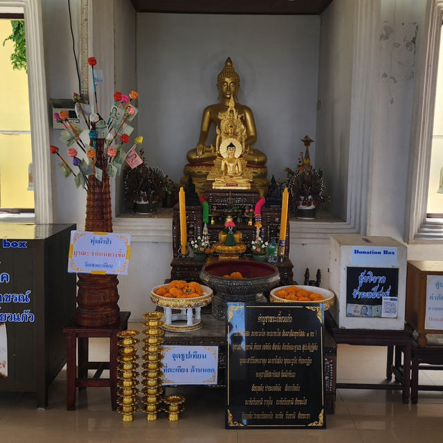 華欣的山頂寺廟 — 筷子山寺（Wat Khao Takiap）