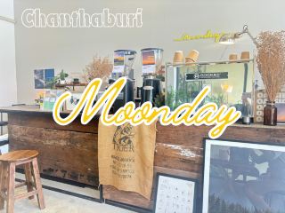 Moonday, a minimalist cafe on Khao Soi Dao 🏔️🍵