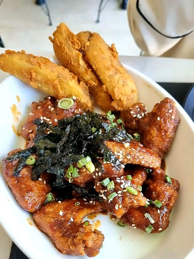 DELICIOUS ASIAN CUISINE AT GREEN RIBBON, MADINAH