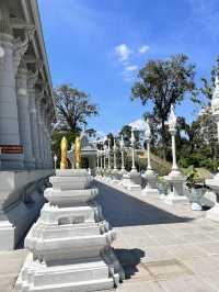 วัดแก้วโกรวาราม วัดสวยกระบี่