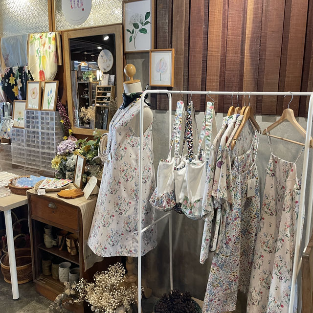 คาเฟ่สุดคาร์ฟในลำปาง Papacraft craft & cafe