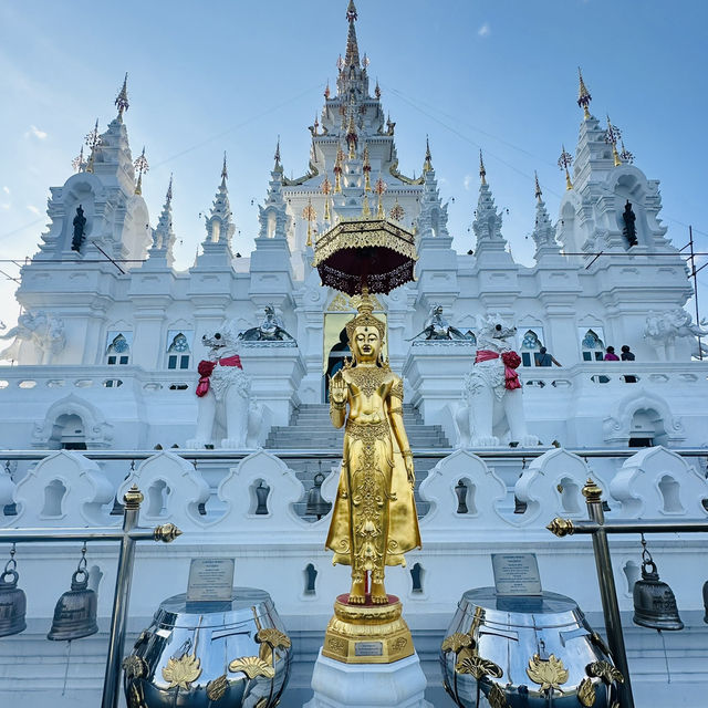  First Lohaprasart of world, Lanna look