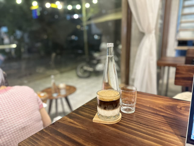 다낭 미케비치근처 감성가득한 카페