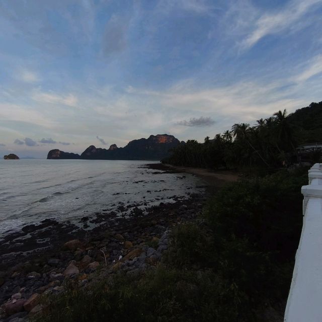 Don Sak is a peaceful town located before reaching Koh Samui, the jetty gateway to the island.