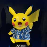 沖繩Pokemon Center-大型風速狗及椰樹蛋店外迎賓
