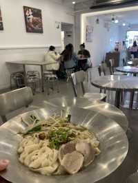 A Must-Try Taiwanese Lunch at 墨藏軒: Noodles and Dumplings Galore 🍜🥟 
