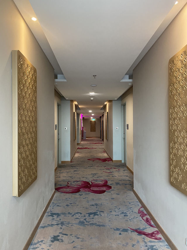 LEEDON HOTEL & SUITES