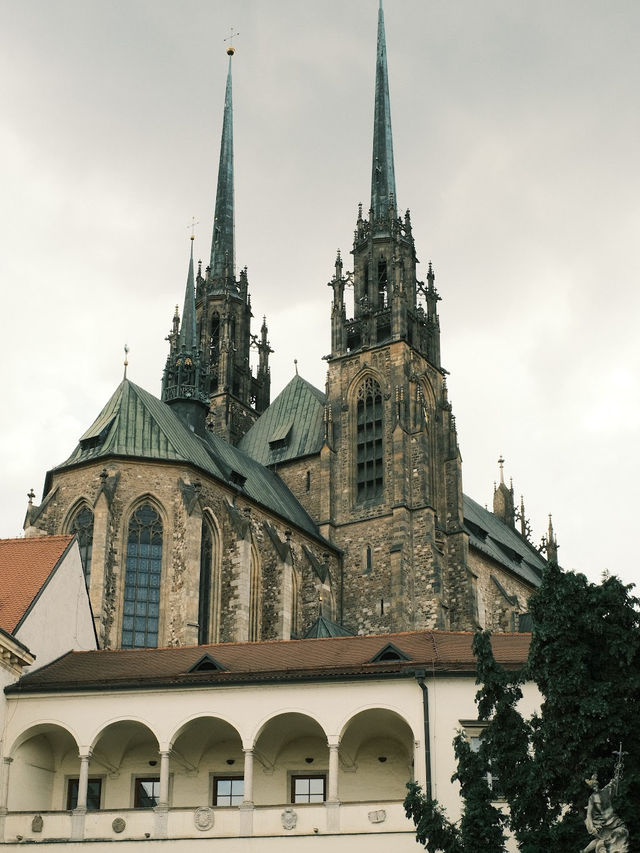 성 베드로와 성 바오로 대성당 Katedrála svatých Petra a Pavla