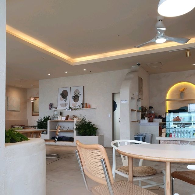 애월더선셋에서 만나는 감성적인 바다 뷰와 디저트☕️