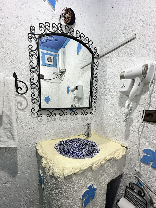 🇲🇦シャウエン　HOTEL MADRID