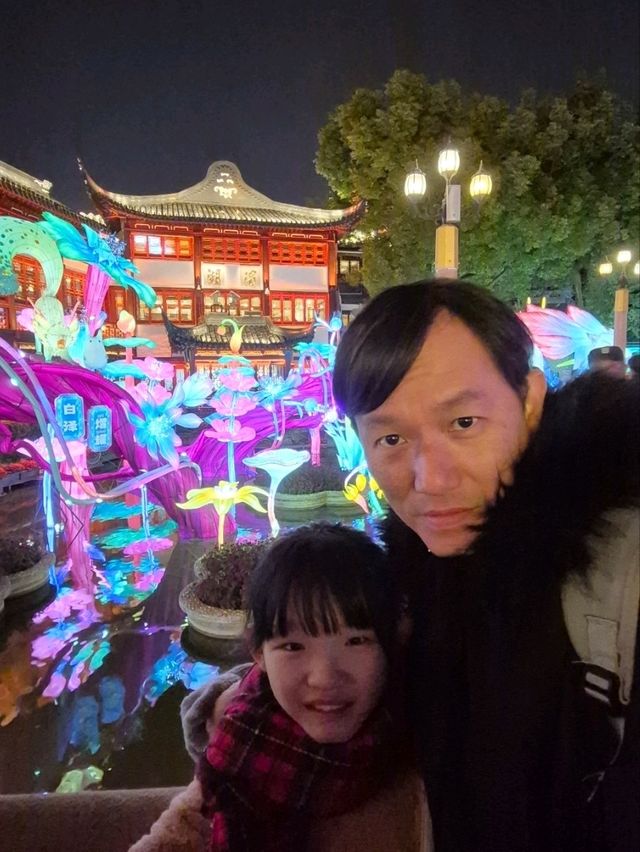 First visit to Yu Garden in Shanghai, truly mesmerizing!
