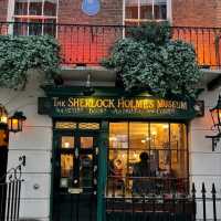 See the Sherlock Holmes 福爾摩斯博物館