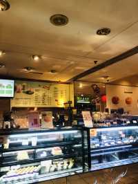 一間酒店🏨有不同種類的餐廳🍴價錢有貴有平不錯的選擇