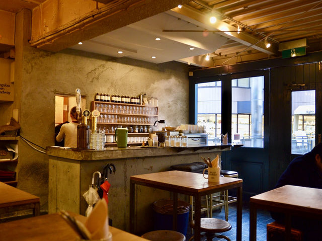 Cozy Lunch Spot in Omotesando: Number A Café