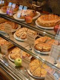 Delicious Apple Pie in Aoyama: GRANNY SMITH APPLE PIE & COFFEE