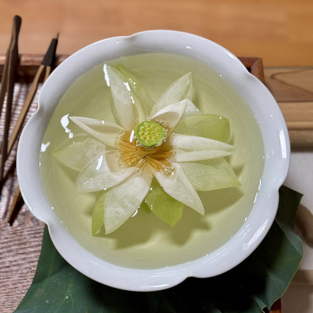연꽃잎으로 차를만드는 다도체험🌼