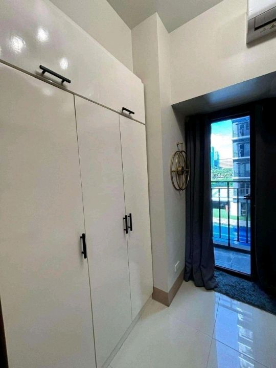 ₱2,499 - 4pax