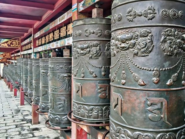 Exploring Serenity: A Journey to Kumbum Ta Er Monastery