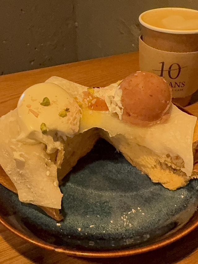 春限定！厚切りパンの桜トースト🌸
