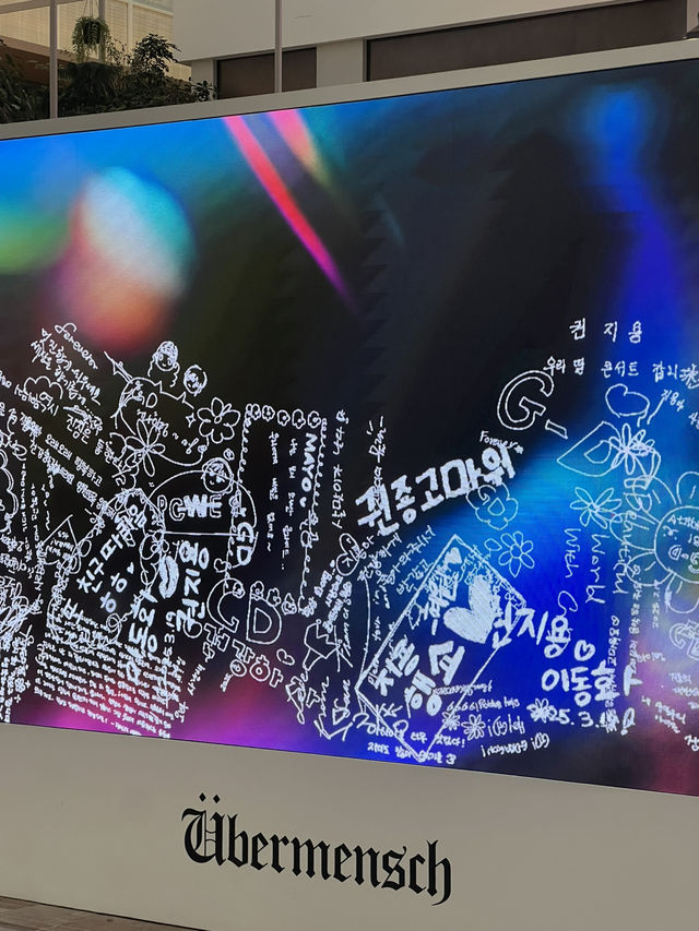 G-DRAGON Media Exhibition