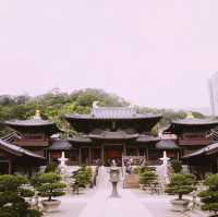 Tranquility Amidst the City: A Visit to Nan Lian Garden