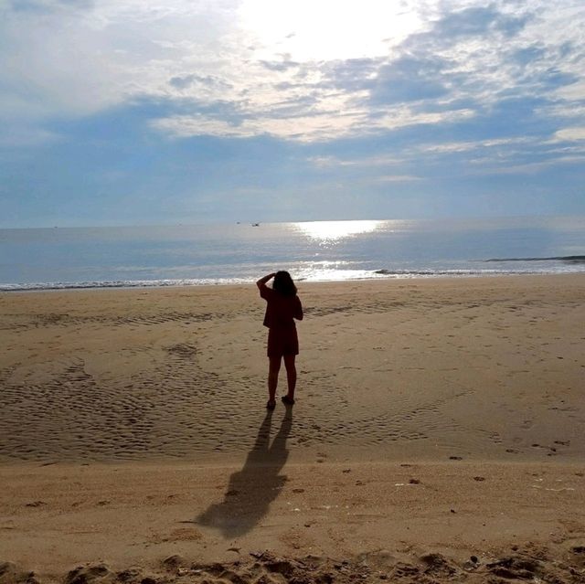 เดินเล่นชายหาดปราณบุรี 