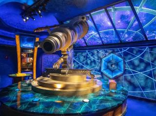 Navigator of the Seas 🧭: A Solo Traveler’s Bold & Breezy Escape!