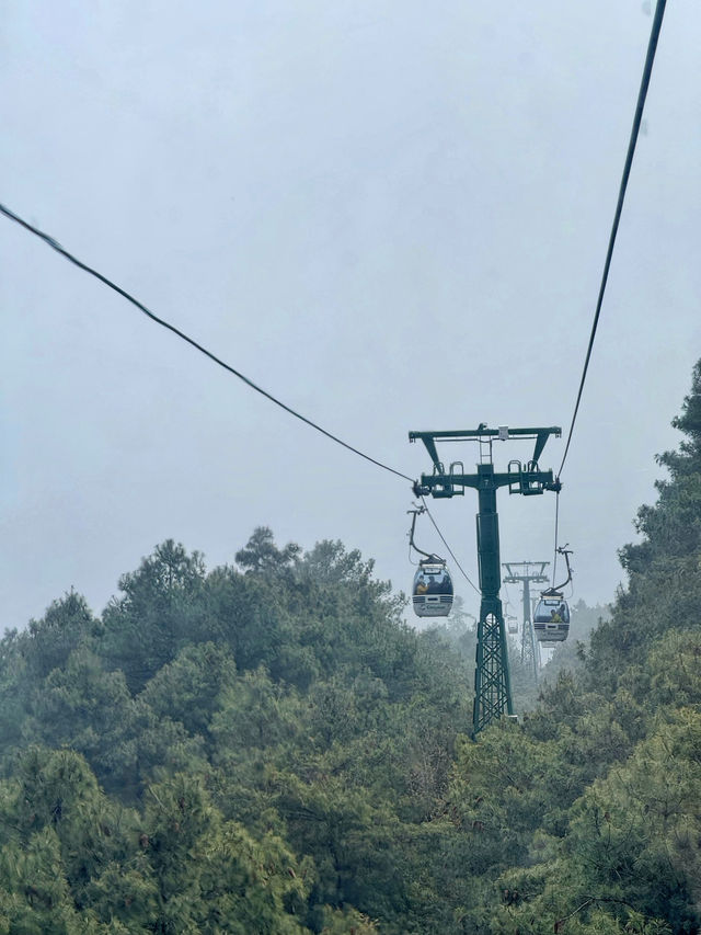Floating into Spring: Riding the Cangshan Gantong Cable Car in Dali