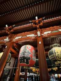 東京｜都營淺草線｜傳統與現代交織的紅色旅程
