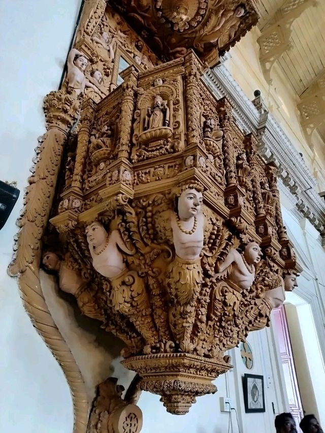 Basilica of Bom Jesus: Where Time Stands Still in the Heart of Goa