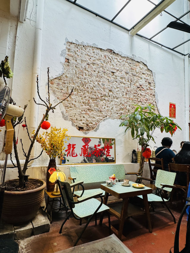 Come for the Claypot, Stay for the Decor