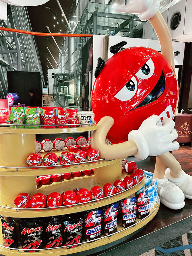 KLIA Sepang’s Chocolate Heaven: A Must-Visit Duty-Free Spot for Sweet Souvenirs 