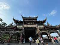 🌊 Weekend Escape to Dujiangyan: Ancient Wonders & Scenic Serenity!