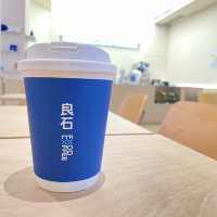 A Cozy Café Retreat in Wuhua District