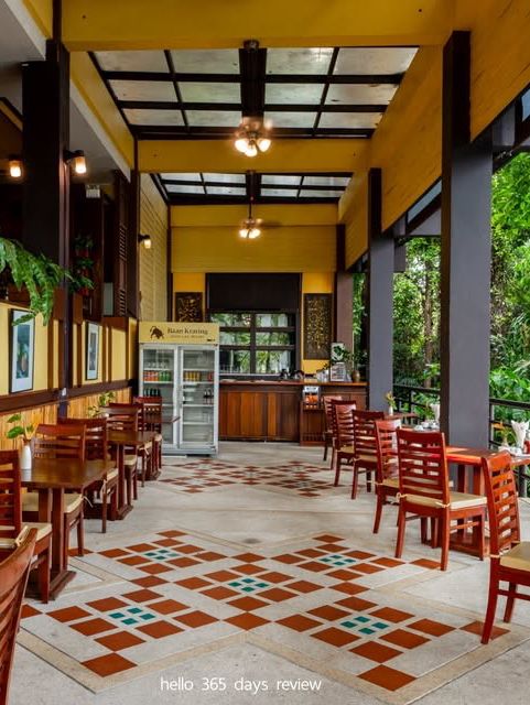 The Jungle Restaurant อาหารไทยอร่อยจัดจ้าน