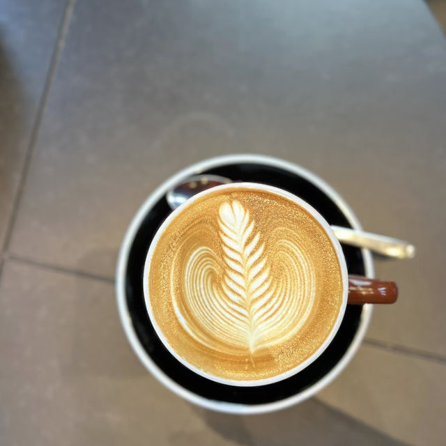 紅牆咖啡廳留下的美麗瞬間💕Bottomless Cafe