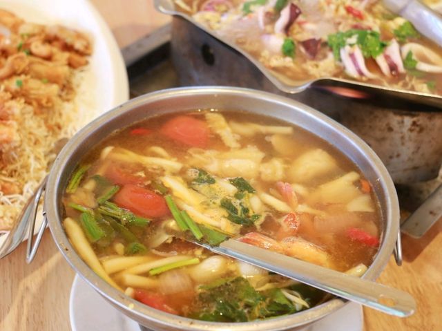 ร้านหนองบัวซีฟู้ด เกาะช้าง