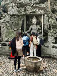 Lingyin Temple 