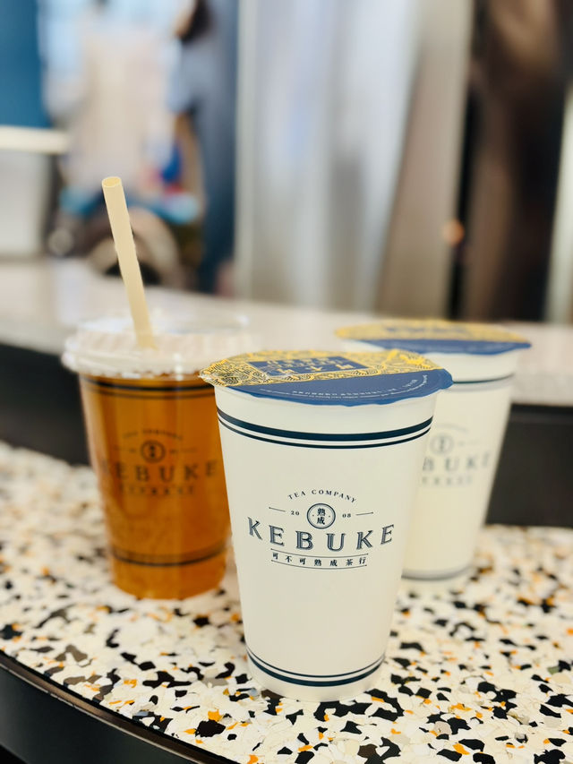 【中環】可不可熟成茶行：推薦桃香米芳招牌茶飲，避暑之選