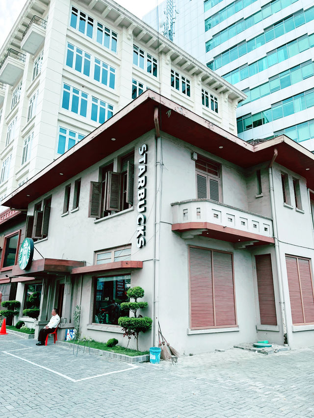 A Charming Starbucks Experience on Day One in Medan