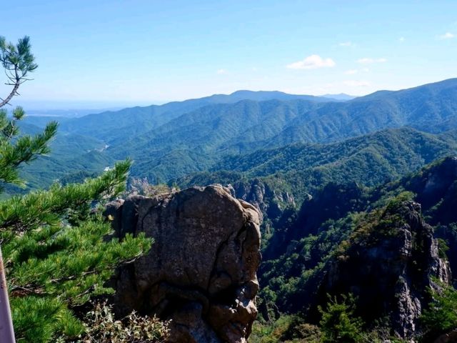 Heullimgol Trail at Seoraksan