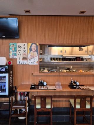 Tonkatsu Santa – A Japanese-style tonkatsu restaurant known for its simplicity and cleanliness